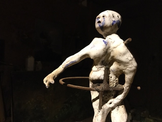 Olivier de Sagazan, SANS TITRE, metal, terre cuite, faience, 2015 ©Olivier de Sagazan