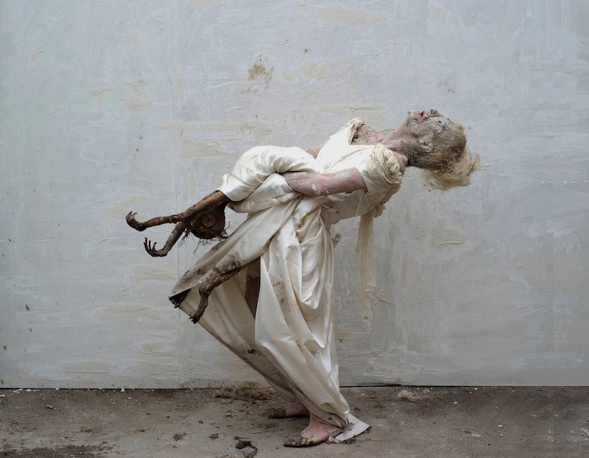 Sans titre, tirage numérique sur papier William Turner, acrylique, pastel, 83x111cm, 2016 © Olivier de Sagazan