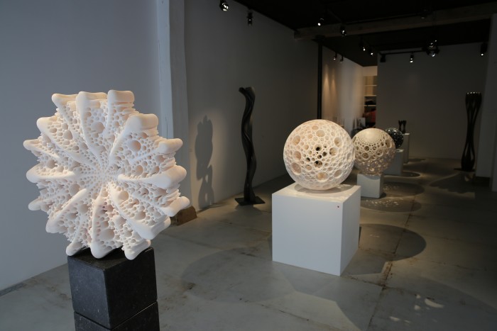 Vue de l'exposition Universe à la Loo & Lou Gallery ©Matthias Contzen