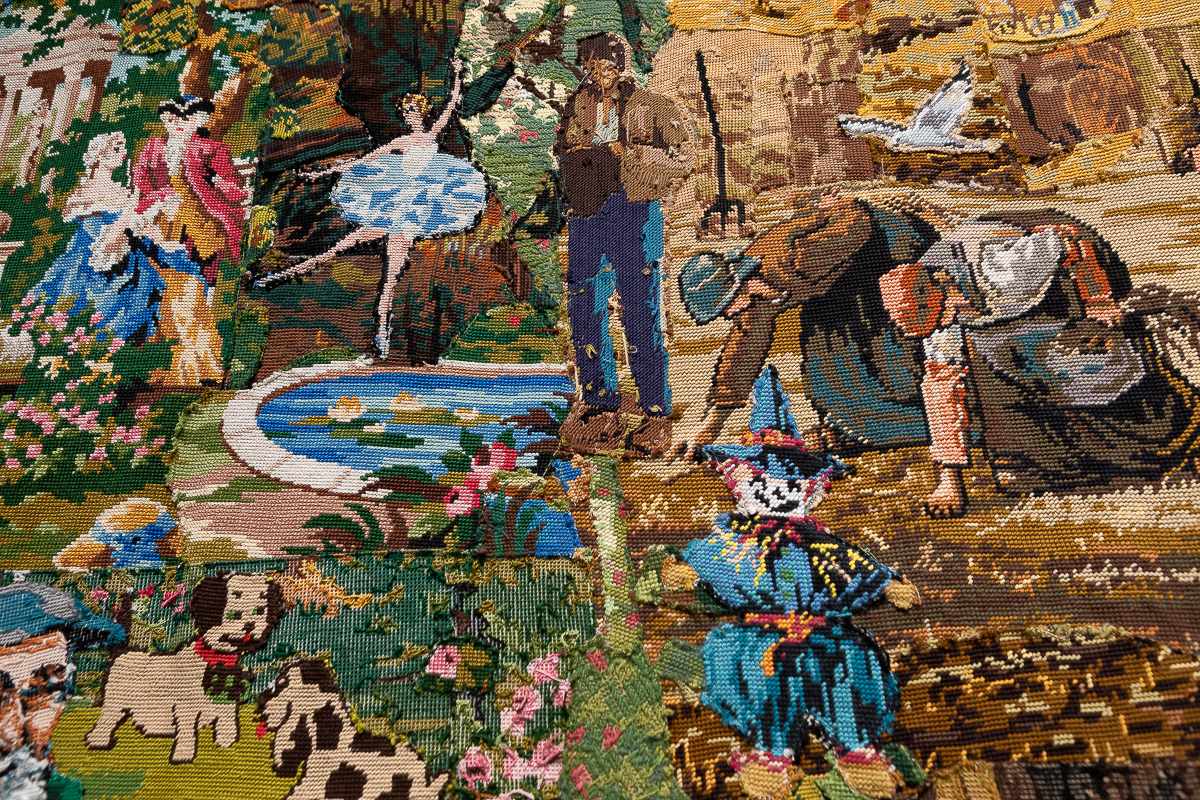 Nativité (détail), 2019, Canevas et tapisserie assemblés et cousus, 378 x 217 cm | Image: Emilie Mathé Nicolas