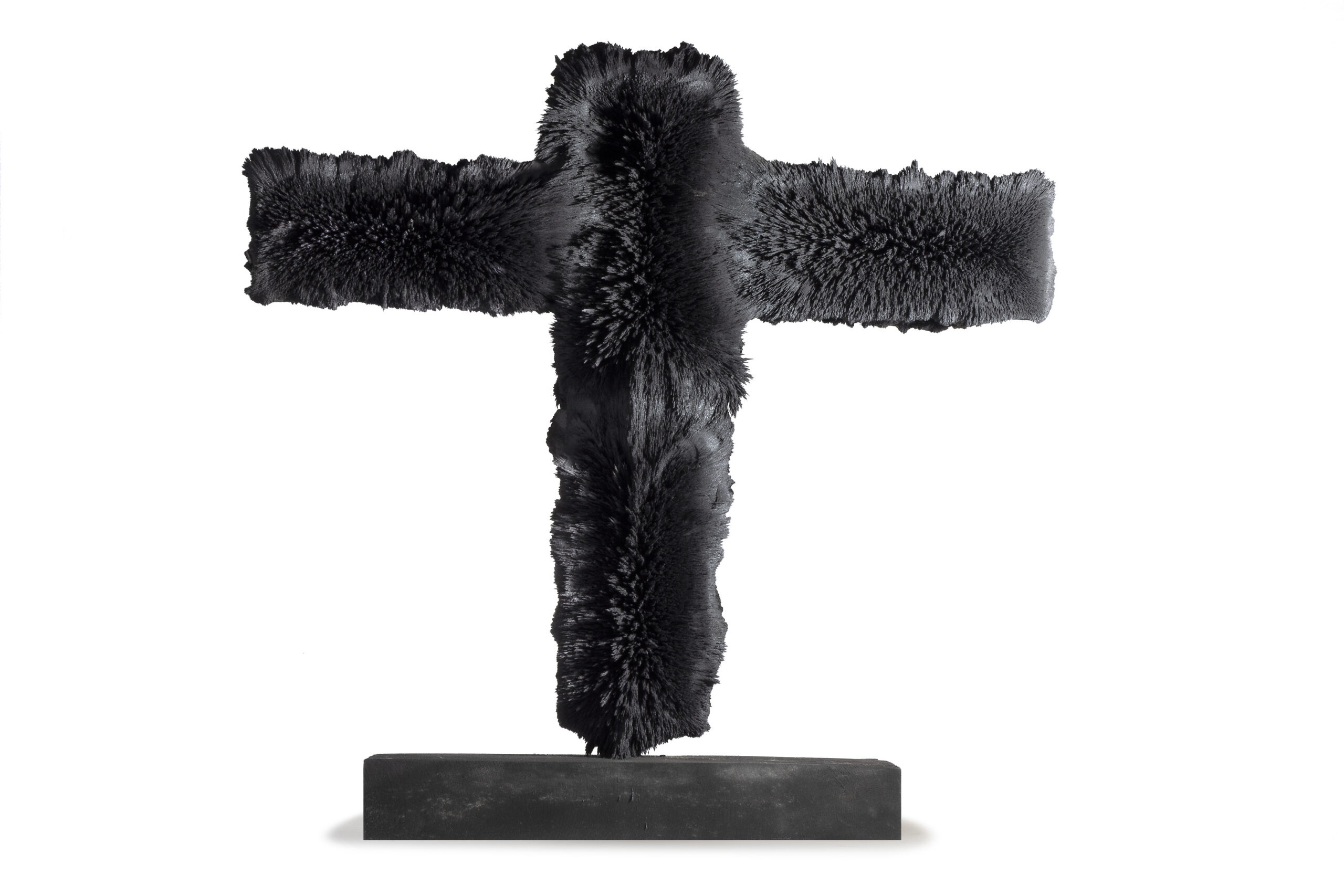 Série Chemin de croix, 2020, Ferrite magnétique, 39 x 39 x 18 cm