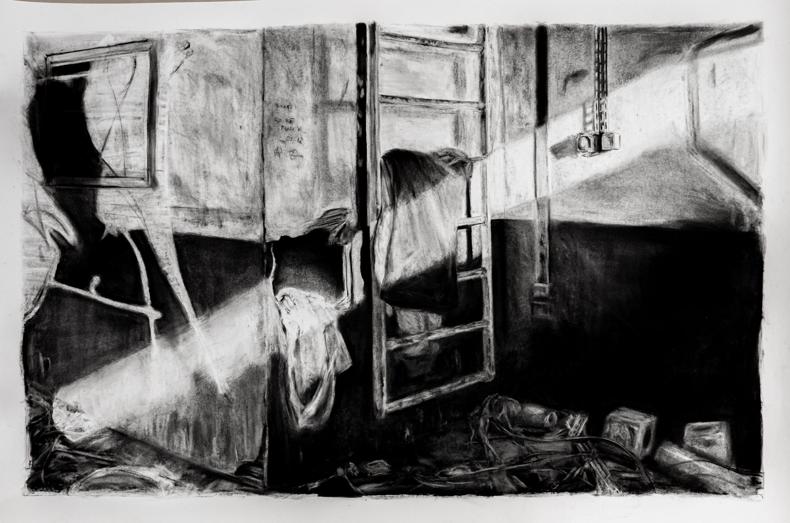 Hangar, 2025, Fusain sur papier, 184 x 150 cm